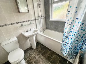 Photo 17- click for photo gallery